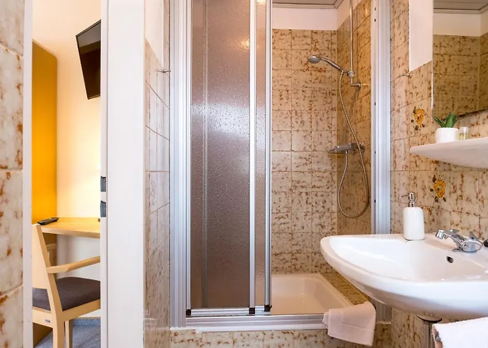 Brinkum - Garni 호텔 슈투어